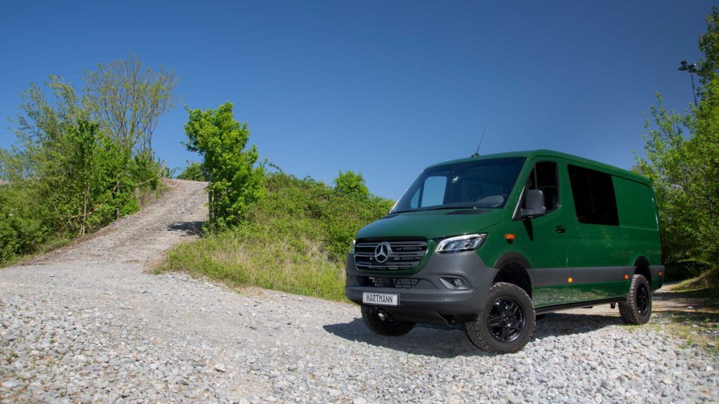 mercedes benz sprinter 4