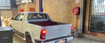 Toyota Hillux Swap With The Engine Of A Mercedes-Benz C63 AMG