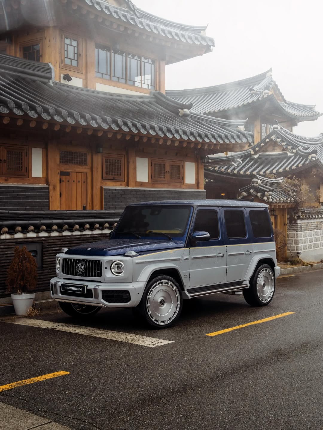 Mercedes AMG G63 with Vossen Goodies (20)