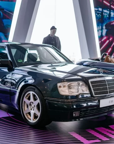 1995 Mercedes Benz E 500 Limited (1)