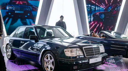 1995 Mercedes Benz E 500 Limited (1)